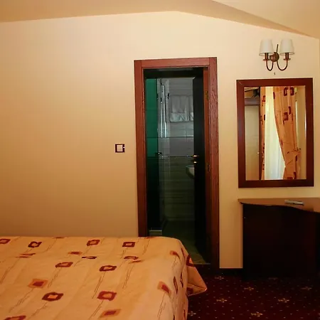 Martin Club Hotel