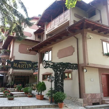Martin Club ホテル 3*