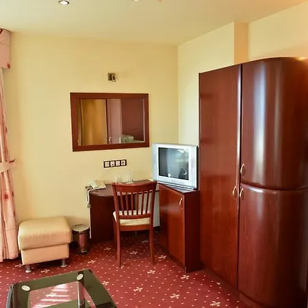 فندق Martin Club 3*