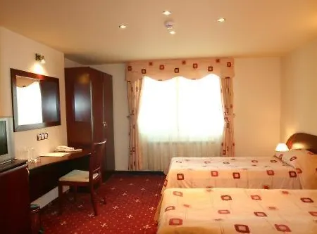 فندق Martin Club 3*