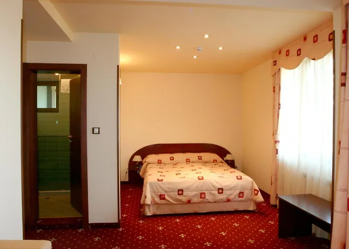 Martin Club Szálloda 3*